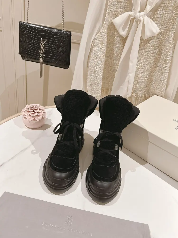 Brunello Cucinelli wool ankle boots The classic inspiration from loafers defines the modern