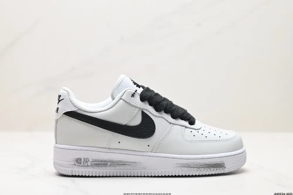 NIKE AIR FORCE 1’07 Sneakers AQ3692-001