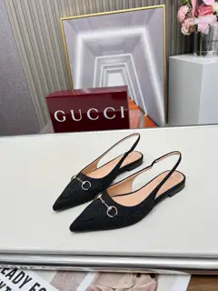 Gucci original hardware chain buckle Shoes