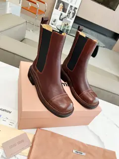 Top version MIUMIU Miu 2024vs latest autumn and winter catwalk hit series… Heels