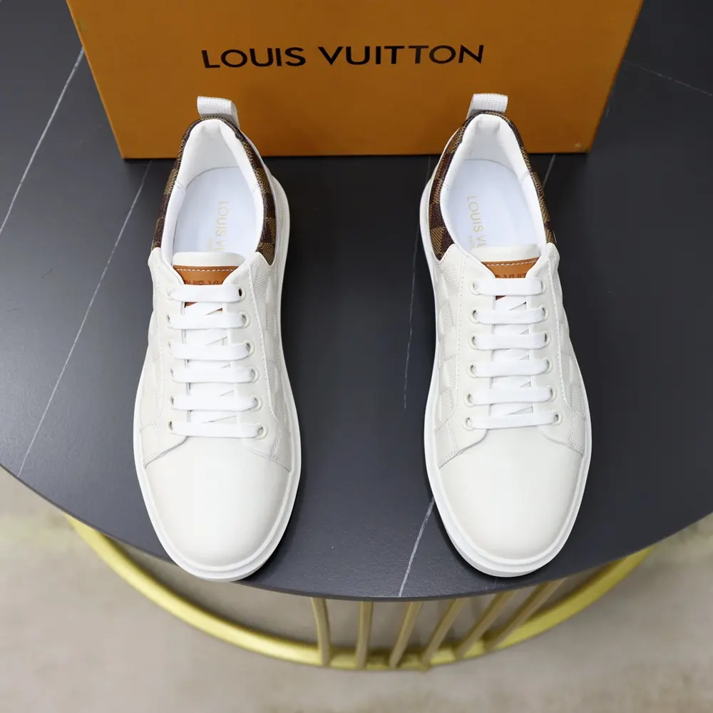 Louis Vuitton men’s business fashion casual sneakers