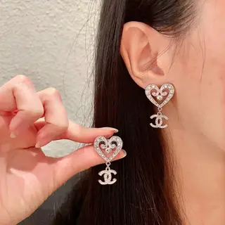 Second-hand Chanel earrings