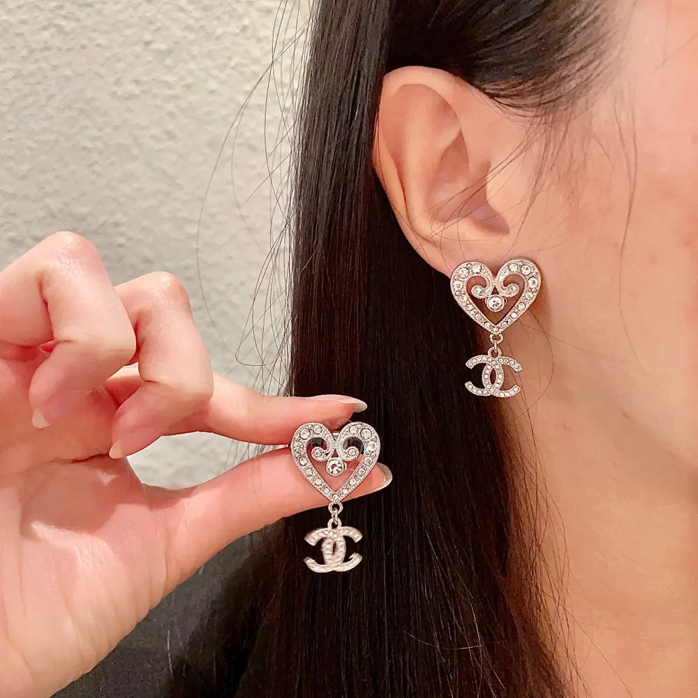 Second-hand Chanel earrings