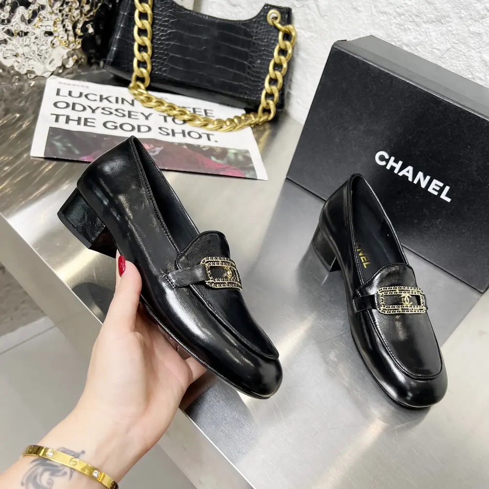 Chanel early spring single shoes