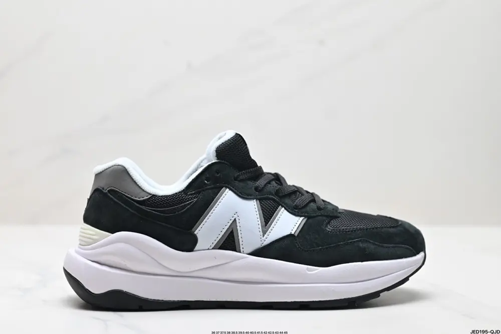 New Balance New Balance NB5740 series uses a variety of carefully selected high-quality M5740APB
