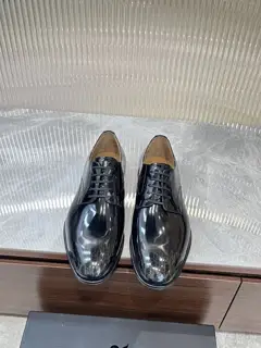 Dior Timeless loafers embody classic elegance. Elegant appearance with slender silhouette