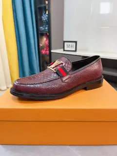 Louis Vuitton new open-edge pigskin shoes