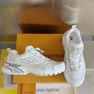 Louis Vuitton Runner Tatic series thick sole casual sneakers running shoes