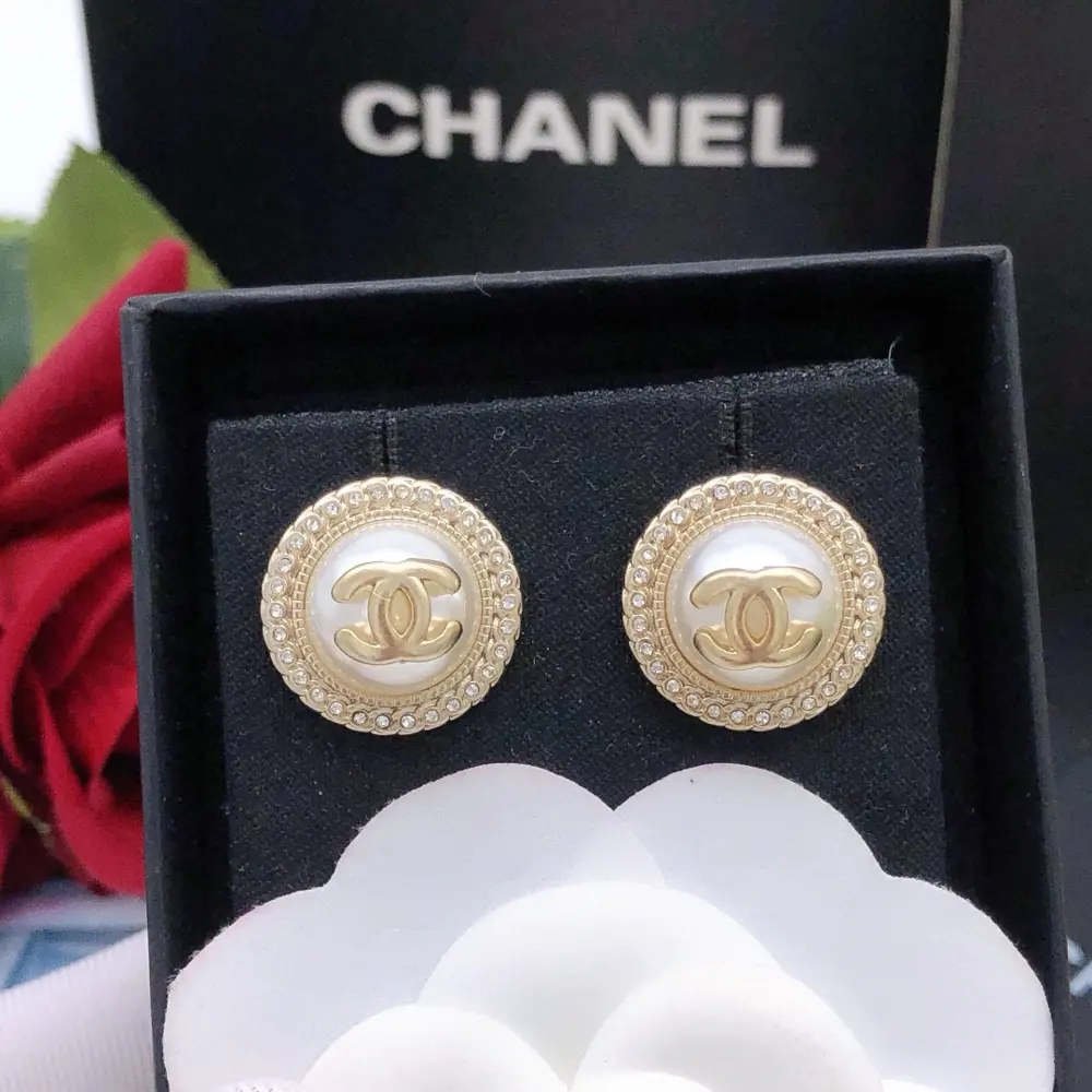 Chanel Diamond Pearl Round Earrings