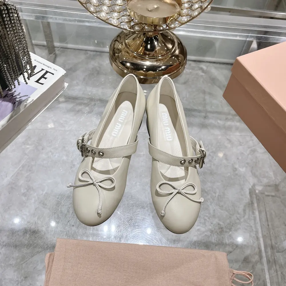 Miumiu Miu new round-toe shoes