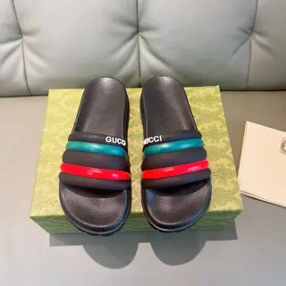 Gucci beach sandals flip flops