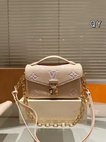 Louis Vuitton Pochette