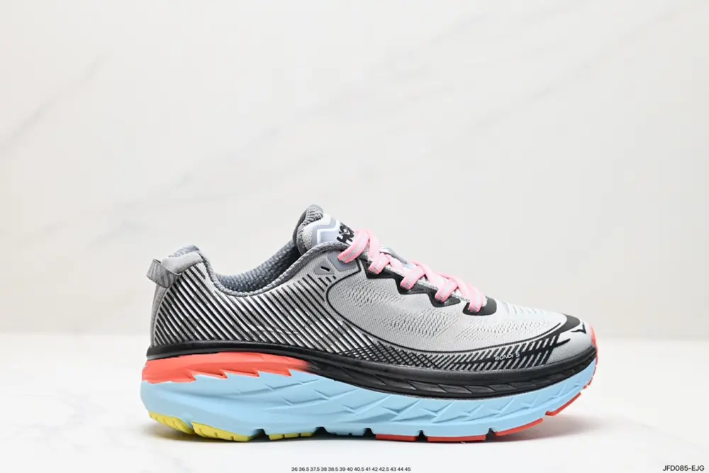 HOKA W BONDI 5 new color scheme This brand comes from the Maori language of New Zealand 1014759