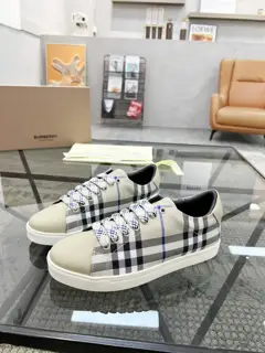 Burberry street male god official website new products counter simultaneous sale original