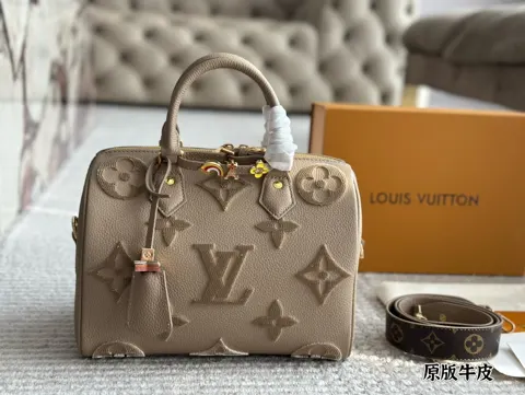 Louis Vuitton Speedy
