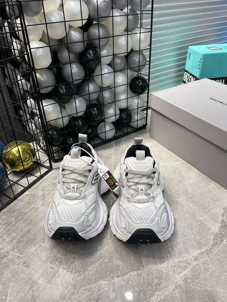 Balenciaga tenth generation new 10XL Original version of the sole. Strong delivery of