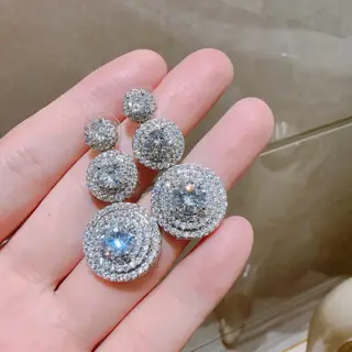 Tiffany Earrings Commemorative Edition Behind the Scenes Horse Eye Earrings Using high