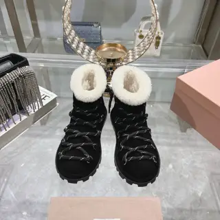 miumiu Miu Fur Slippers 2024 Autumn and Winter New Cotton Shoes Furry Boots from Miu Series