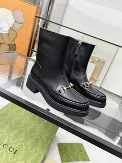 latest version of GUCCI hot sale Very easy to match Inner zipper design