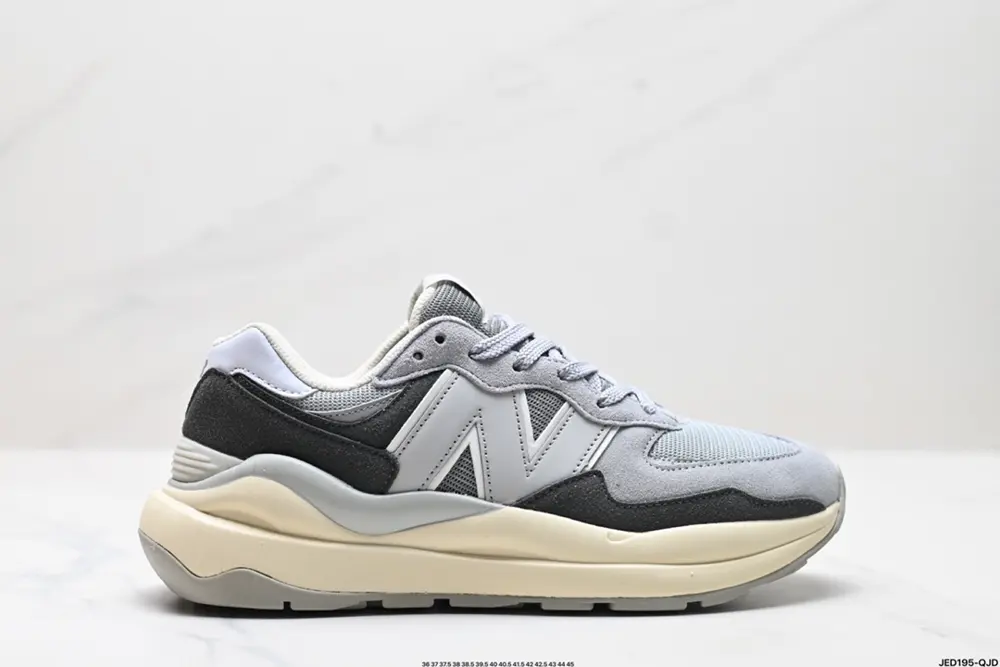 New Balance New Balance NB5740 series uses a variety of carefully selected high-quality M5740APB