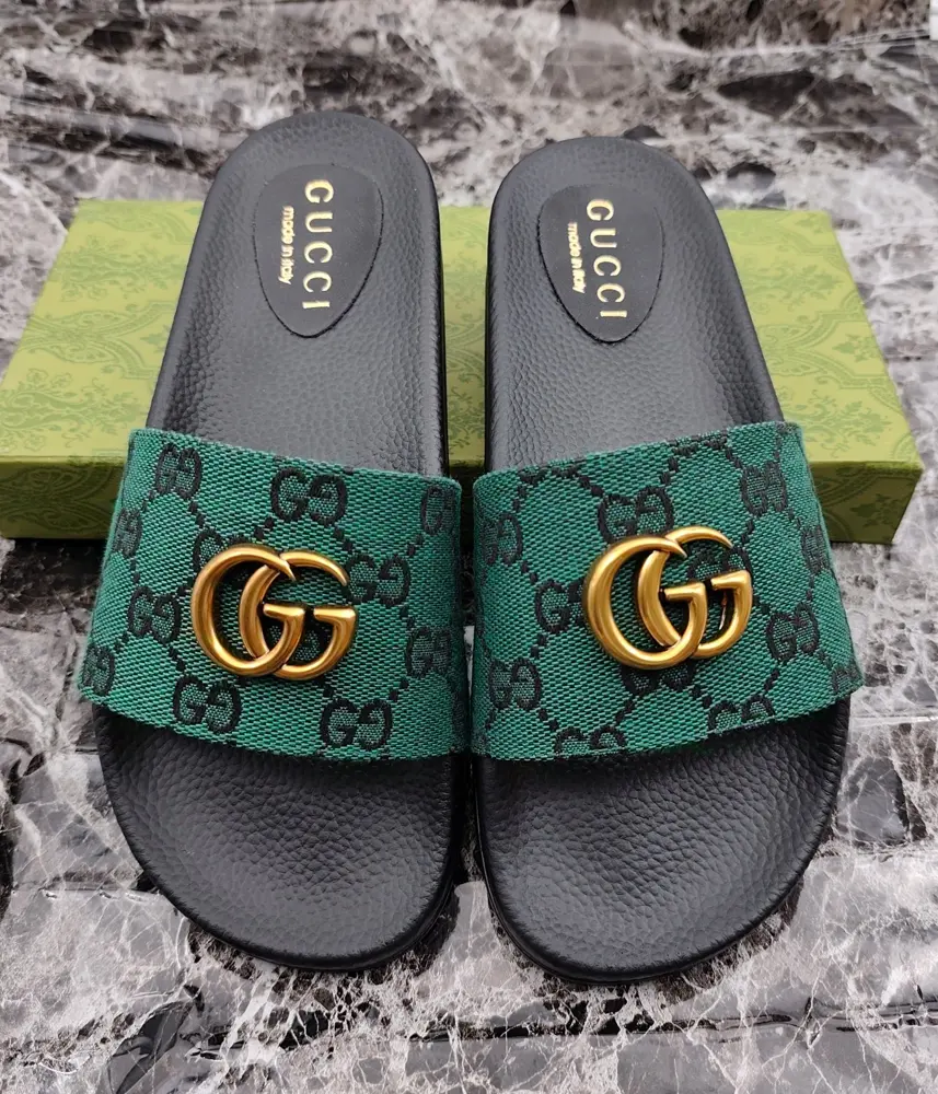 Gucci slippers