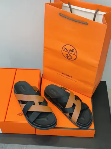 Hermès Men’s Kazimir Slippers