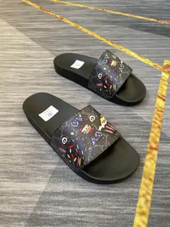 Gucci couple flip flops