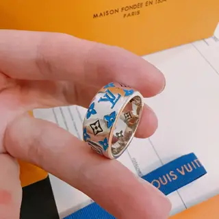 Louis Vuitton ring