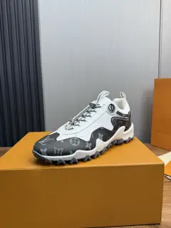 Louis Vuitton RUSH series outdoor leisure sports shoes jogging shoes