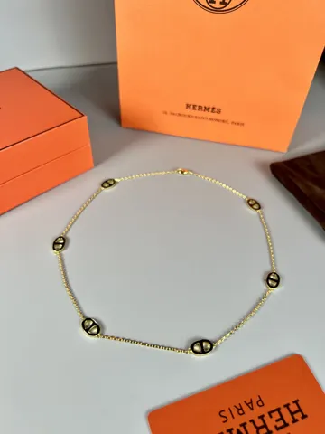 HERMES enamel pig nose necklace