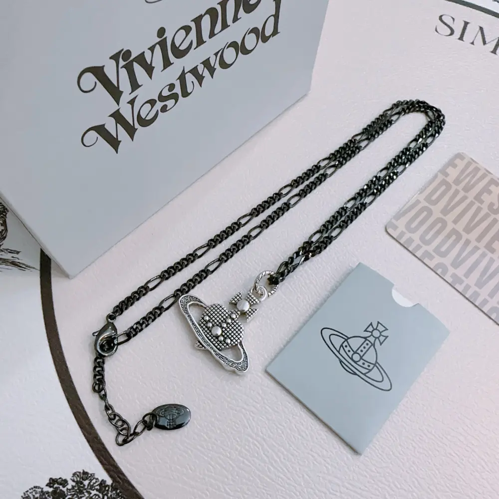 Vivienne Westwood Classic Large Saturn Necklace
