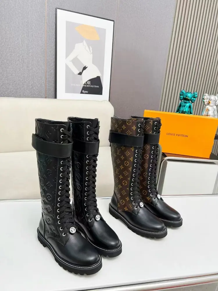 Louis Vuitton flat high boots in calfskin with adjustable Velcro laces and rubber Vuitton