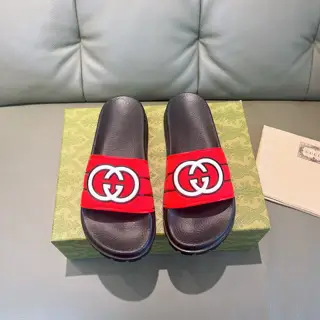 Gucci beach sandals flip flops