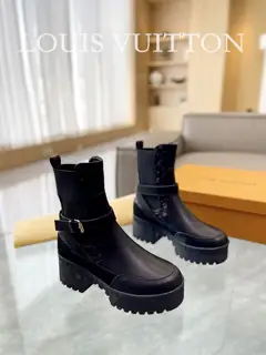 Louis Vuitton thick-soled shoes
