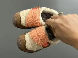 KEEN low-top children’s Velcro cotton shoes