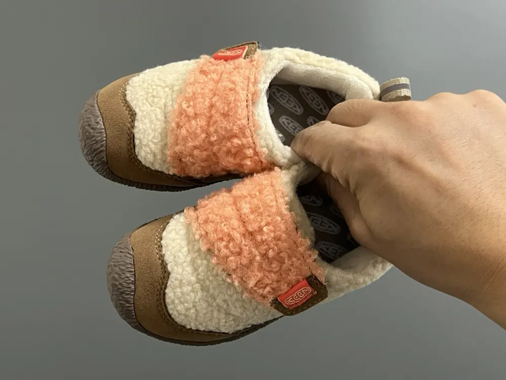 KEEN low-top children’s Velcro cotton shoes