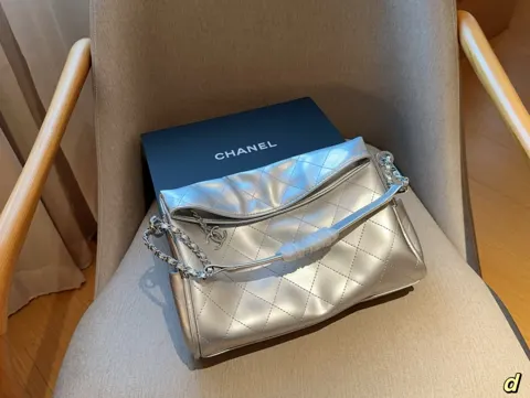 Chanel Hobo