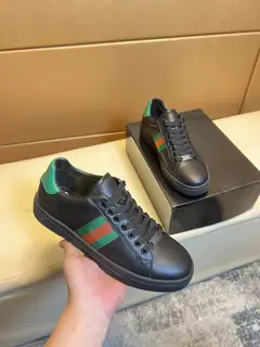 Gucci sneakers. Casual loafers original leather Sheep lining (no fading and rubbing feet)