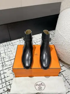 Hermès autumn and winter new kelly buckle short boots