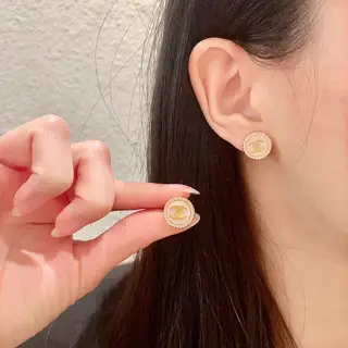 Chanel second-hand earrings