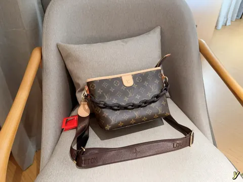 Louis Vuitton Hobo