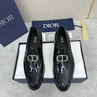 Dior TIMELESS Slip-On Loafers This loafer embodies classic elegance. Made from black
