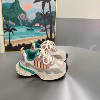Adidas OZWEEGO modern children’s shoes