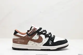 Nike SB Dunk Low x Louis Vuitton Sneakers SJ2068