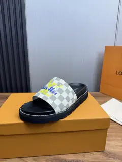 Louis Vuitton full leather slippers: cowhide top