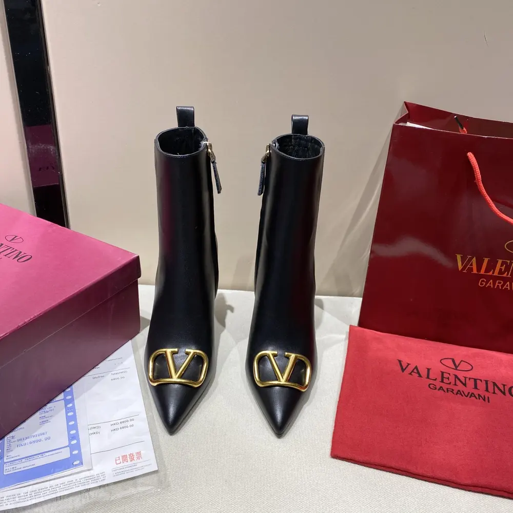 Valentino women’s boots are comfortable and versatile