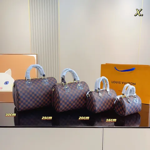Louis Vuitton Speedy