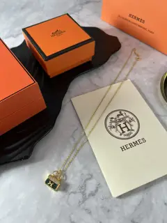 Hermes Hermess bags necklace