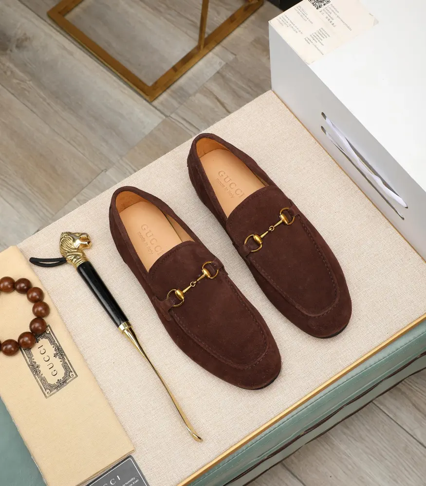 Gucci formal shoes Italy Imported cowhide + top imported water-dyed cowhide lining Finely