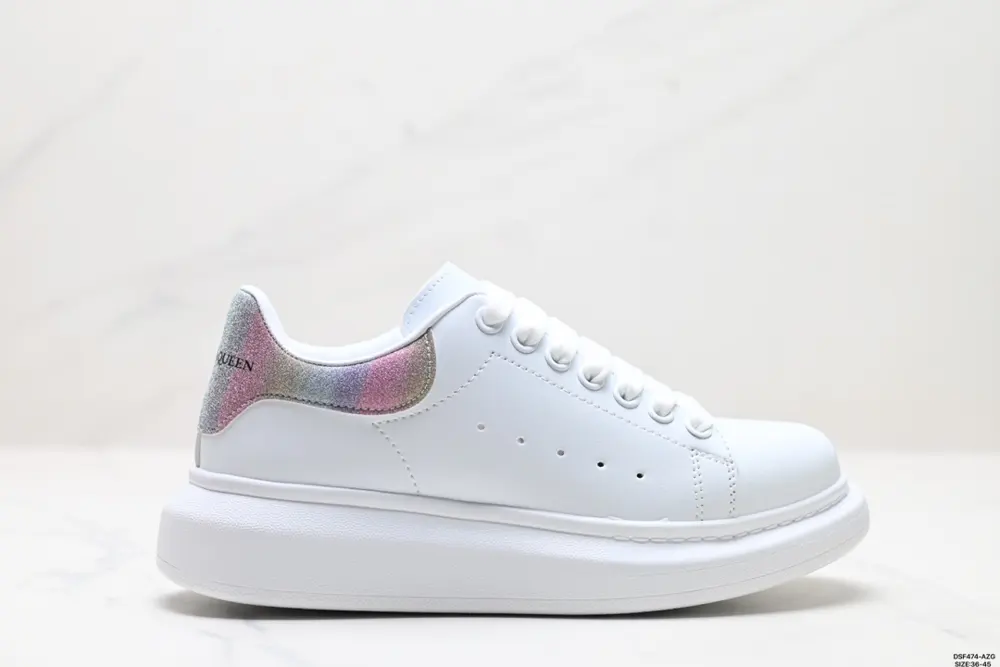 Italian luxury brand Alexander McQueen Sole Leather Sneakers low-top fashion thick-soled 553770